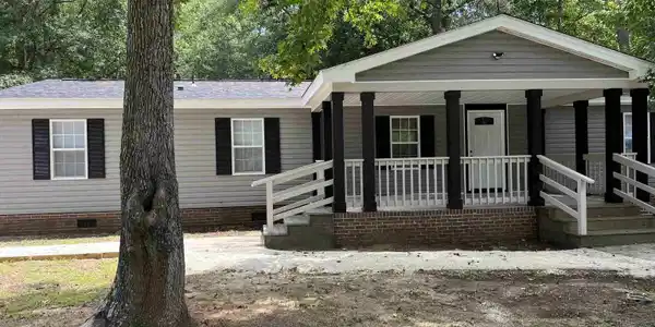 425 East Surfwind Dr.