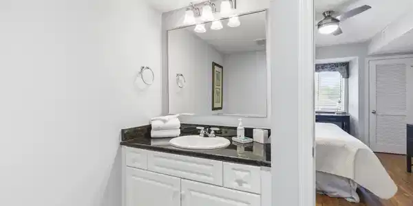 Image 4 Image 4