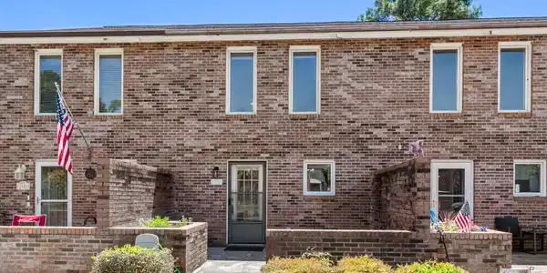 414 Garden Dr.