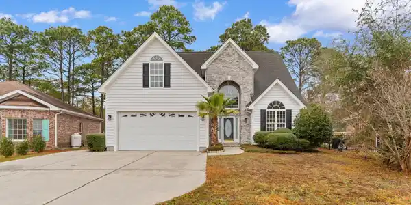 2077 N Berwick Dr.