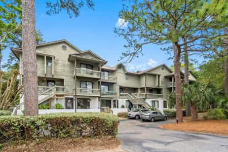 404 N 72nd Ave.