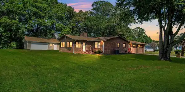 1430 Gibson Ave.