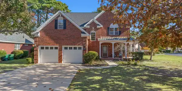 2038 North Berwick Dr.