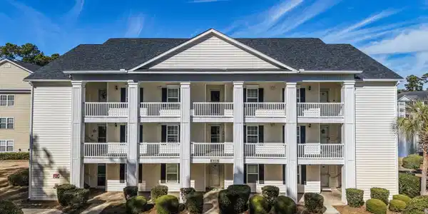 635 Woodmoor Dr.