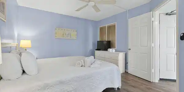 Image 4 Image 4