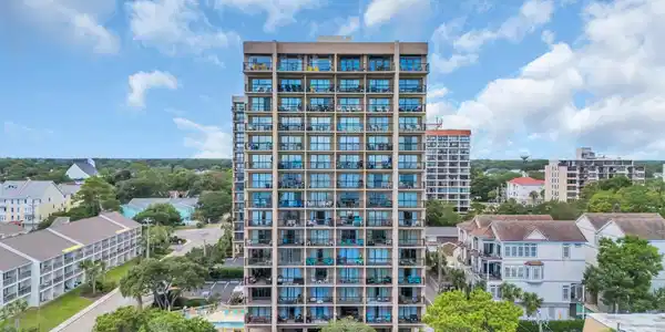 210 N 75th Ave N