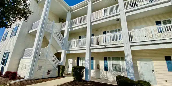 901 W Port Dr.