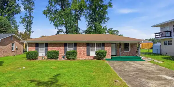 5069 Watergate Dr.