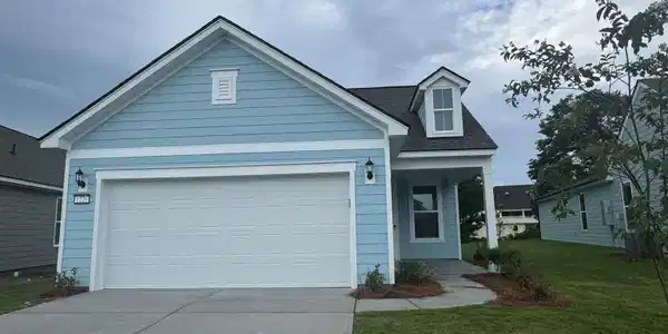 1229 Lady Bird Way