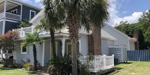 910 Perrin Dr.