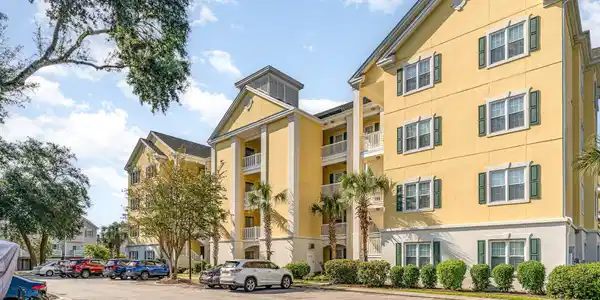 601 N. Hillside Dr.