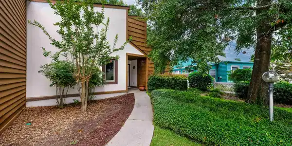623 Rosemary Ln.