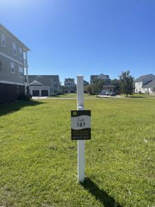 986 Crystal Water Way