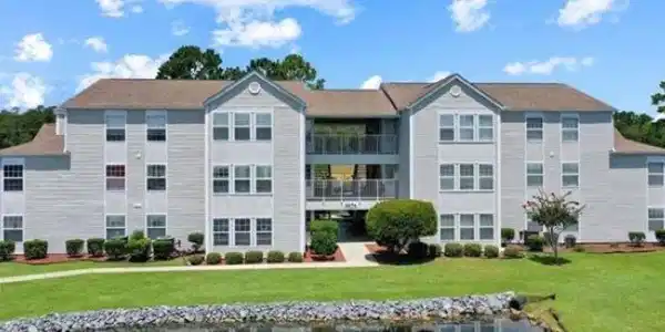 2258 Huntington Dr.