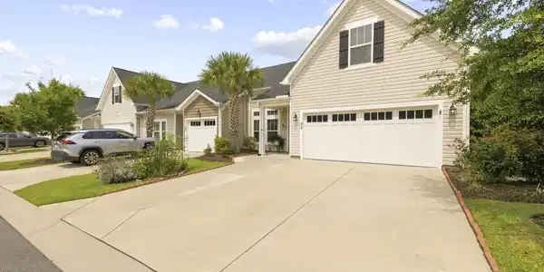 232 JE Edward Dr.