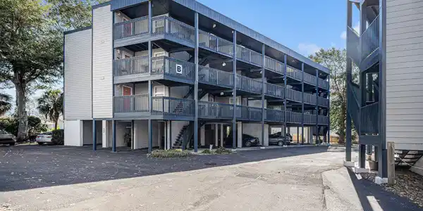 1500 Cenith Dr.