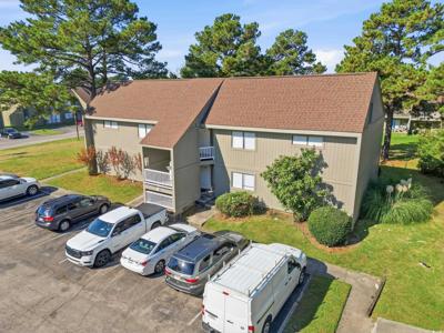 2000 Greens Blvd.
