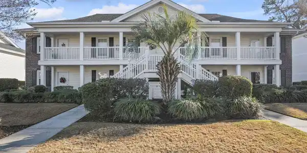 1242 River Oaks Dr.