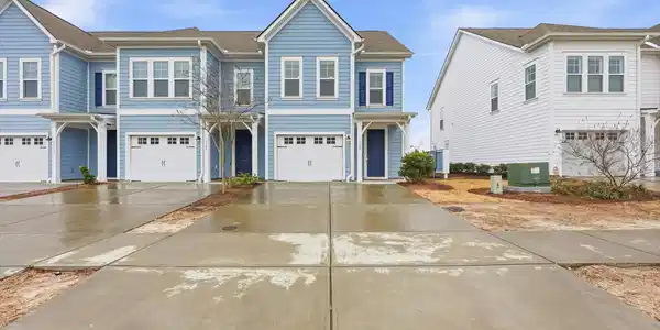 5147 Double Eagle Way