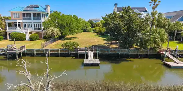 98 Colony Point Dr.