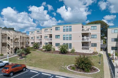 9661 Shore Dr.