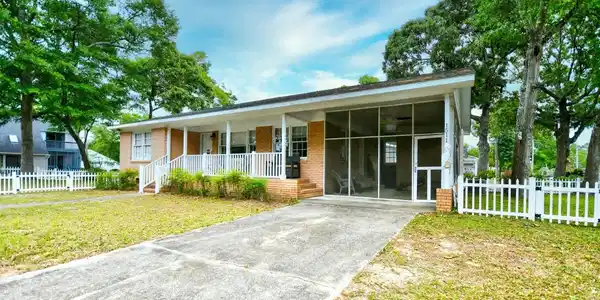 1511 South Hollywood Dr.