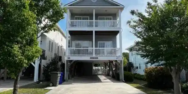 114 7th Ave. S