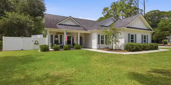 35 Georgeanna Ct.
