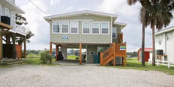 209 N Dogwood Dr.