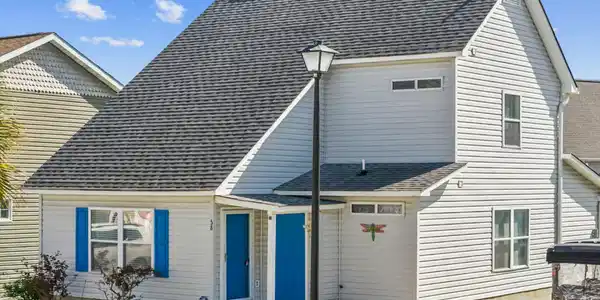 829 9th Ave. S