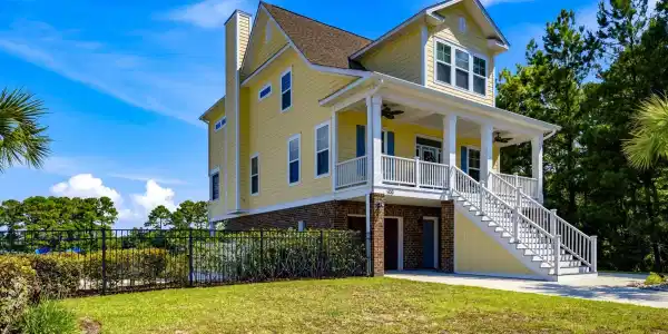 255 Palmetto Harbour Dr.