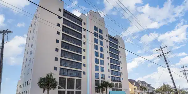 4000 N Ocean Blvd.
