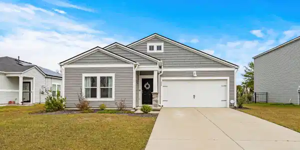 250 S Reindeer Rd.