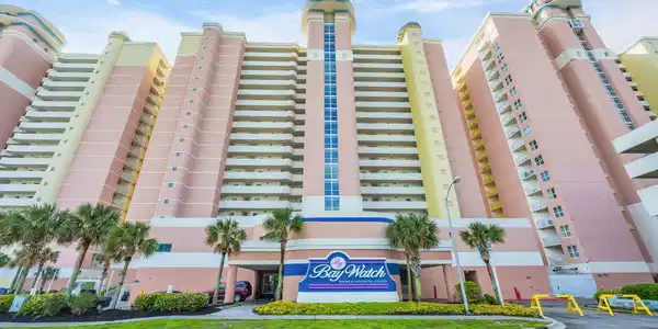 2711 Ocean Blvd. S
