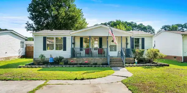 3254 Lyndon Dr.