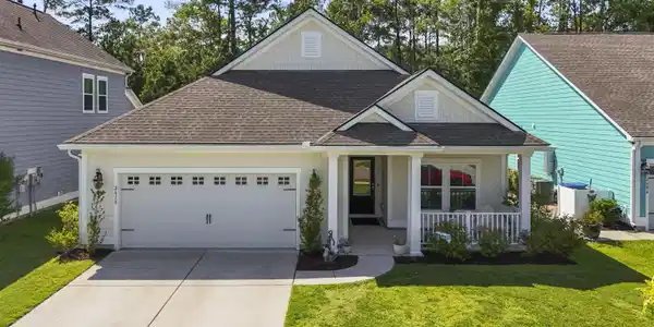 2618 Goldfinch Dr.