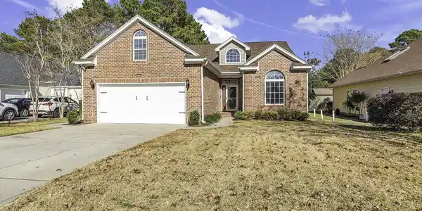 2137 N Berwick Dr.