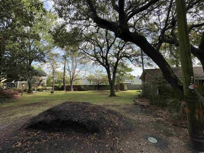 1210 Owens Dr.
