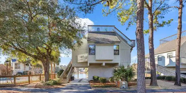 100 Oyster Catcher Pl.