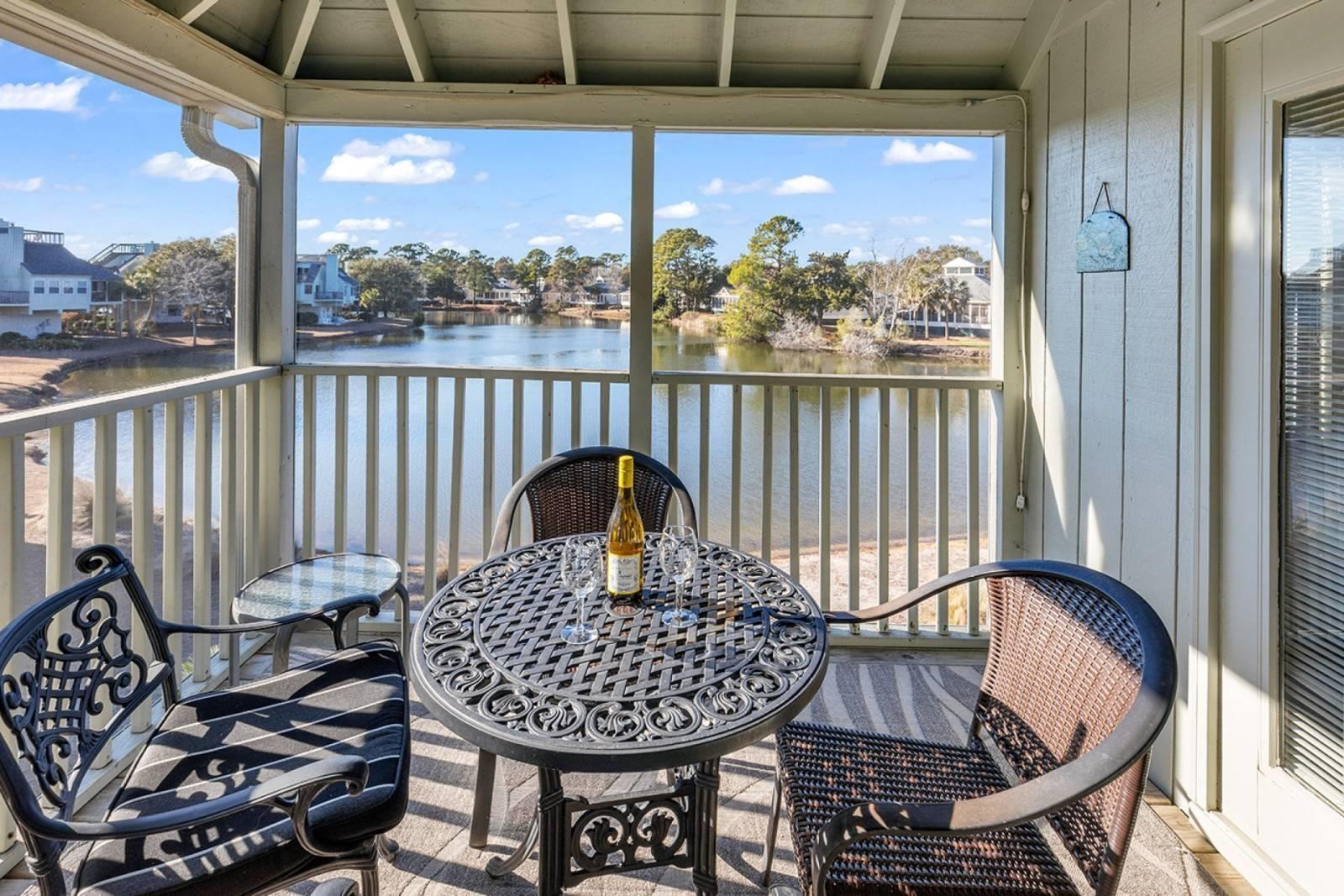 Image 3: Balcony with a water view Image 3: Balcony with a water view
