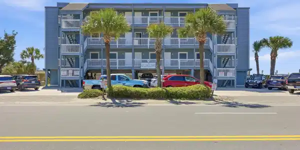 116 S Waccamaw Dr.