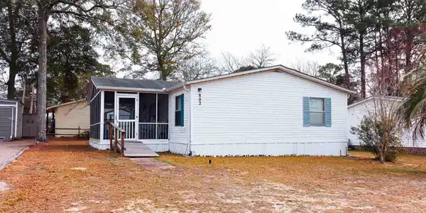 802 Lowe Dr.