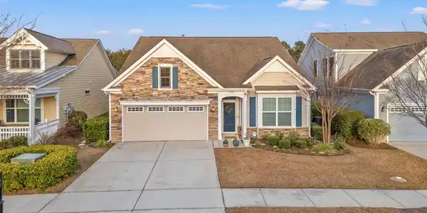 1979 Suncrest Dr.