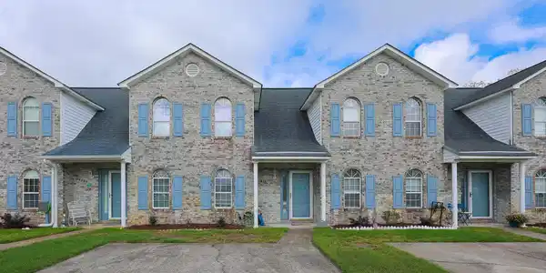 4291 Parkway Ln.