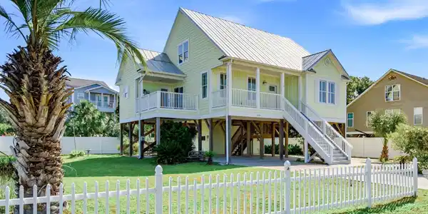 208 Vista Dr.