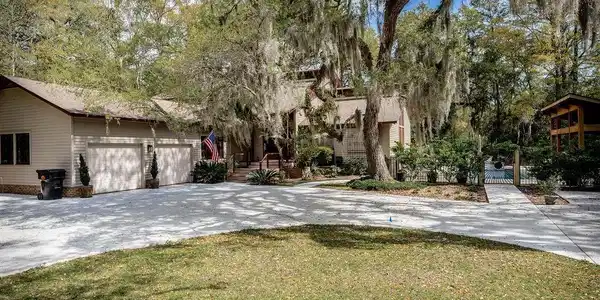 47 Jutland Ln.