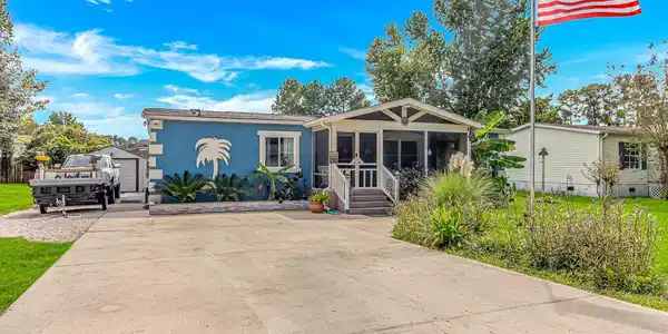 3272 Lyndon Dr.