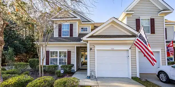 815 Botany Loop
