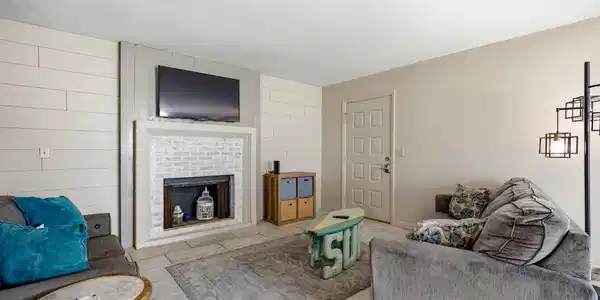 Image 4 Image 4