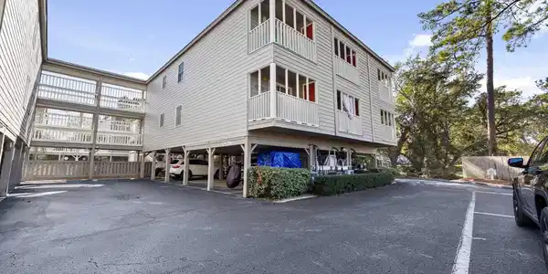 107 Toby Ct.